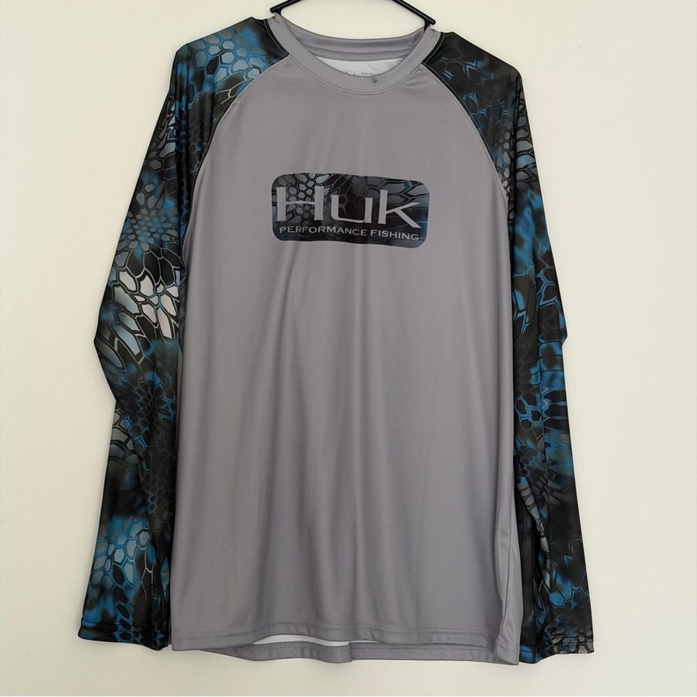 HUK Performance Fishing Shirt Mens M Long Sleeve Kryptek Neptune